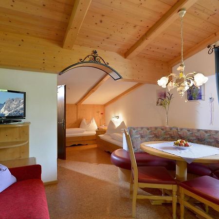 Ferienwohnung Alpenresidenz Unterrainer Ellmau Zimmer foto